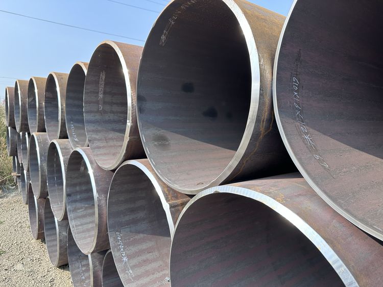 Longitudinal Submerged Arc Welded Pipe Longitudinal Submerged Arc Welded Pipe