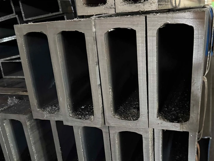 Sharp Corner Steel Hollow Seksyon